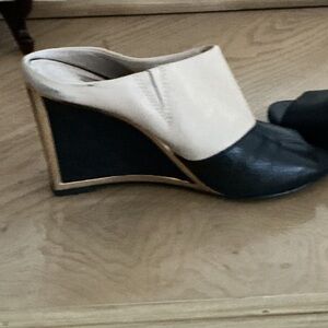 Louise et Cie Black and Tan Wedges
